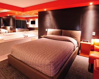Le Chabrol Hotel and Suites - מונטריאול - חדר שינה