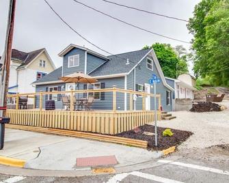 Rafton Inn Vacation Rental - Grafton - Edificio