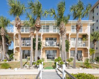 Daytona Beach Luxury Waterfront Retreat 103 - Port Orange - Building