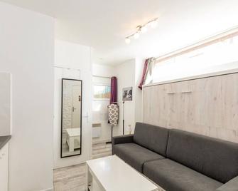 Studio lumineux au centre de Montpellier - Montpellier - Living room