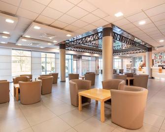 B&B Hotel Cherasco Langhe - Cherasco - Lobby