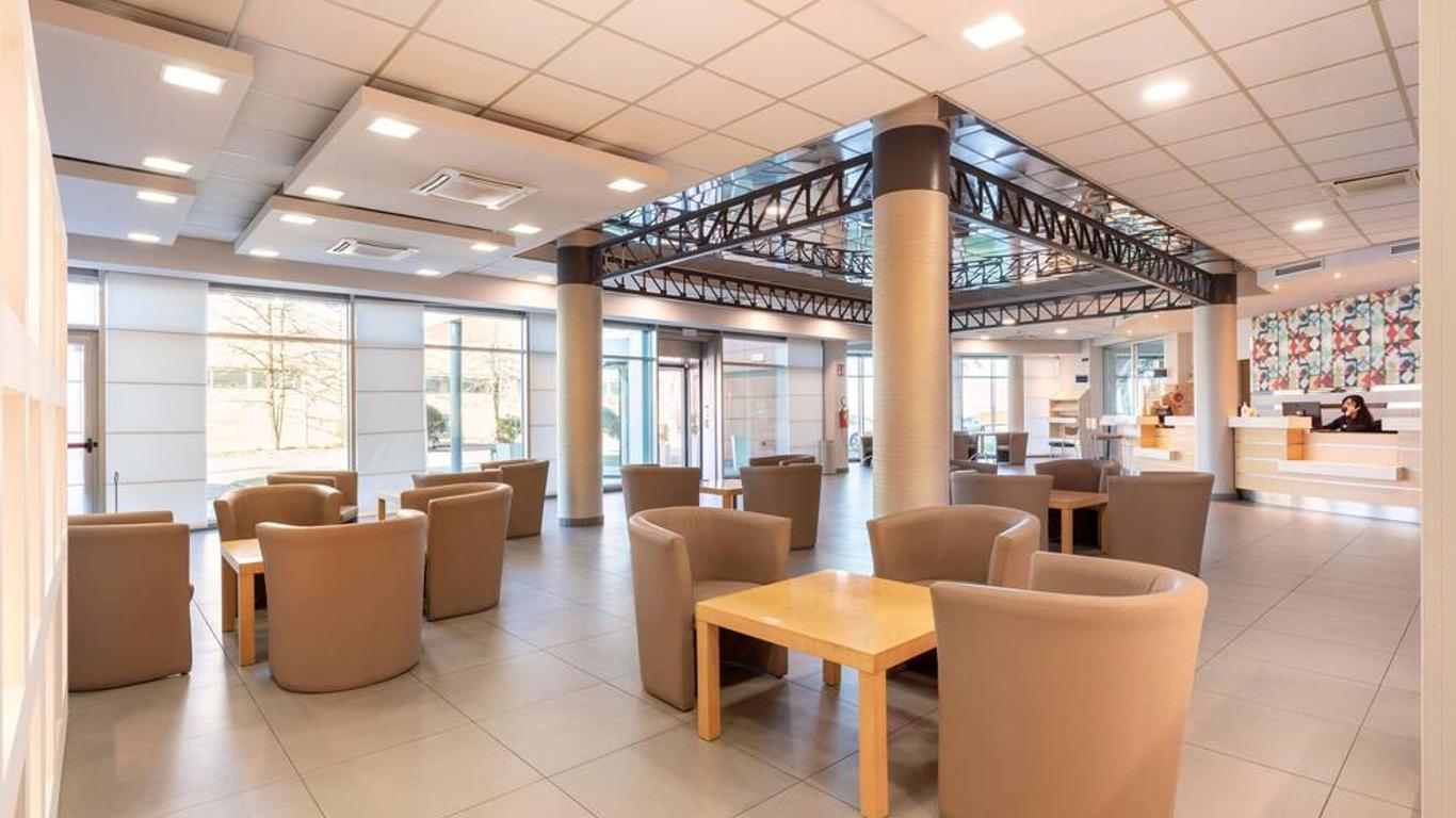 B&B Hotel Cherasco Langhe