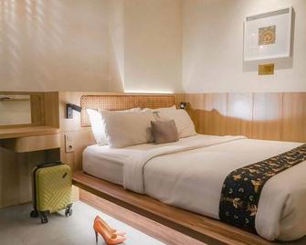U Stay Hotel Style Batik - Jakarta - Bedroom