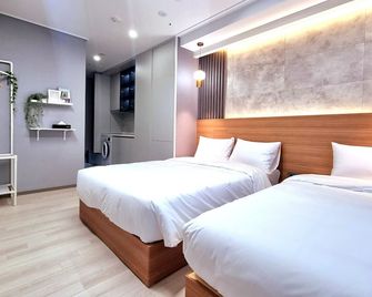 Raviens The Bayment Nampo - Busan - Schlafzimmer