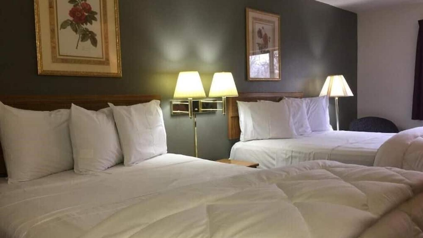 Amerihost Inn & Suites Fulton