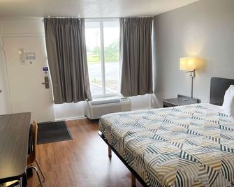 Motel 6 Troy - Troy - Slaapkamer