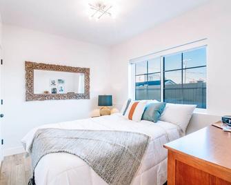 Mr. Hudson Jr. Entire rental unit in Salt Lake City, Utah, with King Bed! - Salt Lake City