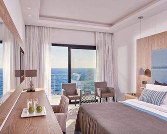 Atlantica Golden Beach Hotel - Adults Only - פאפוס - חדר שינה