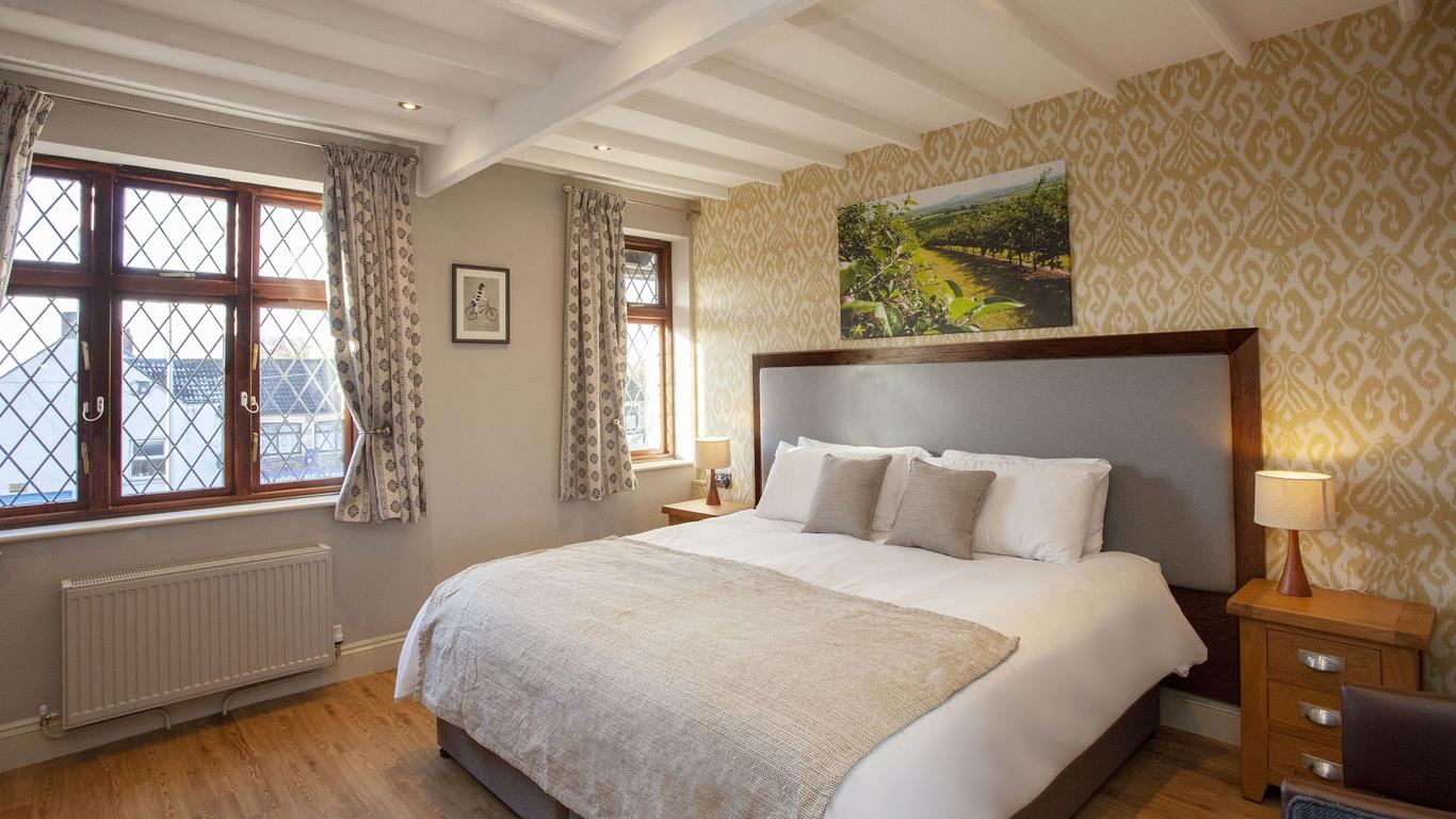 The Woodborough Inn