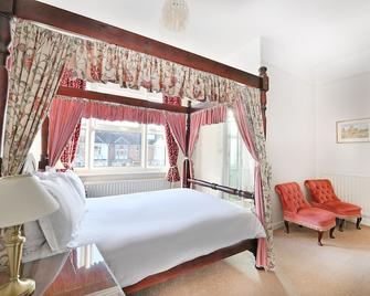 Virginia Lodge - Stratford-upon-Avon - Phòng ngủ