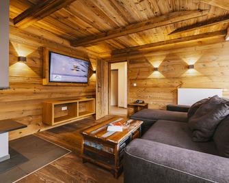 Der Gletscherblick by Alpin Rentals - incl Summercard - Kaprun - Wohnzimmer