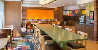 Fairfield Inn & Suites by Marriott Columbus - Columbus - Restoran