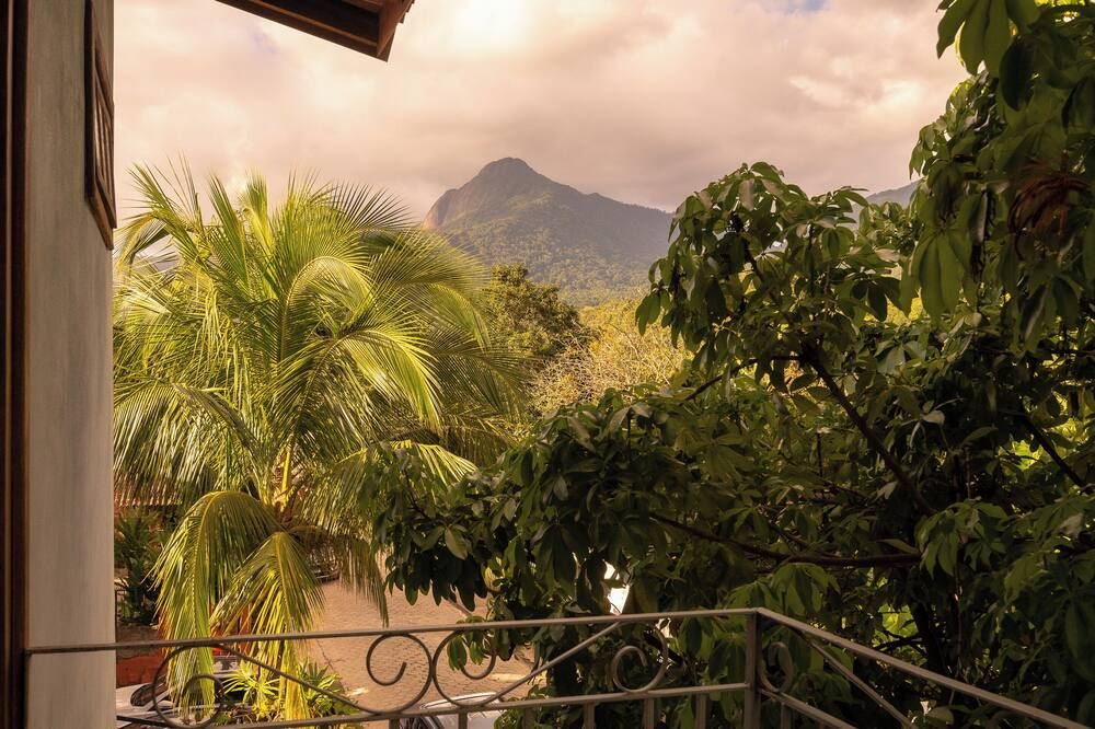 بوزادا أتشيايا - إلهابيلا - شرفة