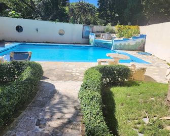 Bruce,s Sousa Condo 7 mins from the beach - Sosúa - Pool