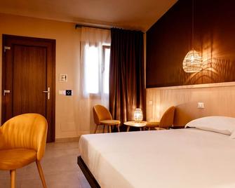 Albergo Il Giardino - Ischitella - Habitación