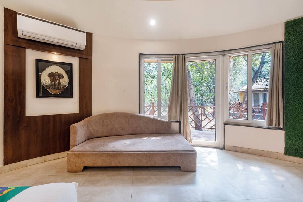 Treebo Premium Mowgli's Den Pench Tiger Reserve - Khawāsa