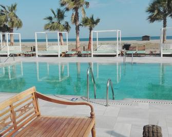 Tourist apartment Puerto Rey. Vera 100 meters from the beach. - Vera - Pool