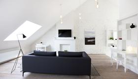 Maison Nationale City Flats & Suites - Antwerp - Living room