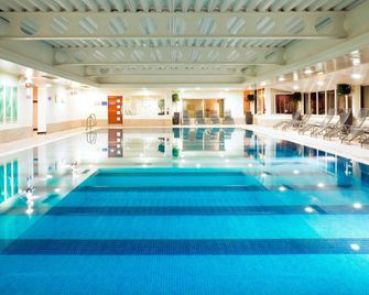 Mercure Manchester Norton Grange Hotel & Spa - Rochdale - Pool