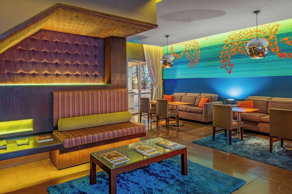 Sirtaj - Beverly Hills - Sala de estar
