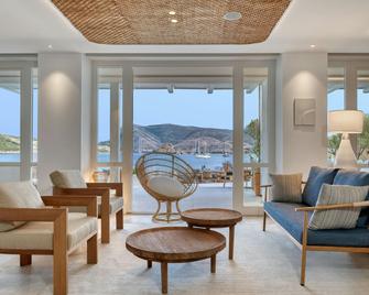 Patmos Aktis, a Luxury Collection Resort & Spa, Greece - Chora - Sala de estar