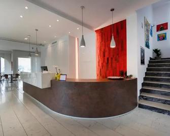 Hotel Internazionale - Malcesine - Front desk