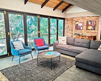 Hornbill House - Hermanus - Living room