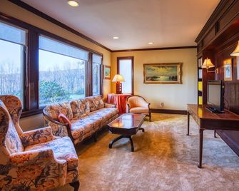 Twin Peaks in the Catskills - Roxbury - Sala de estar