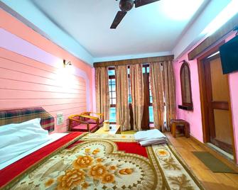 Goroomgo Radha Continental Near Mall Road Nainital - Nainital - Ložnice