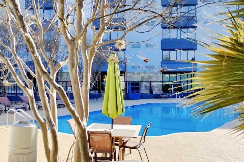 Wyndham Garden Hotel - Austin - אוסטין - בריכה
