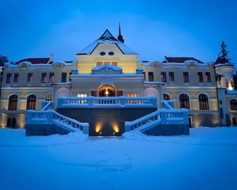 Rübezahl-Marienbad Schloss Wellness Hotel - Mariánské Lázně - Bygning
