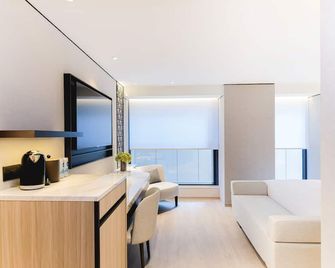 The Bauhinia Hotel - Central - Hong Kong