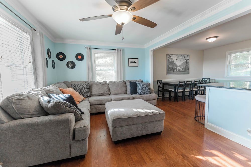 Rockin' West Nashville Retreat - 5 miles from downtown - נאשוויל - סלון