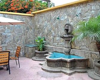 Hostal Los Volcanes - Ciudad de Guatemala