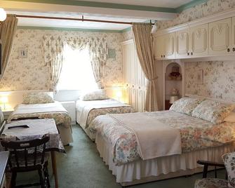 Adelaide Guesthouse - Clacton-on-Sea - Schlafzimmer