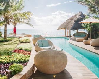 Tulia Zanzibar Unique Beach Resort - Pongwe - Piscina