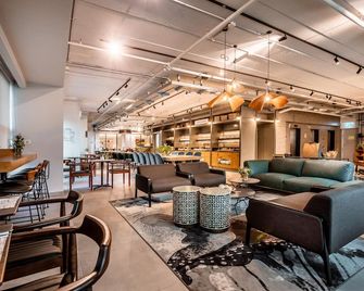Ramada by Wyndham Ramat Gan - Ramat Gan - Area lounge