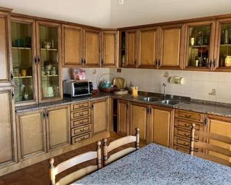 Villa Anna Paola - Casal Palocco - Cucina