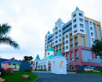 Wonderla Resort - באנגאלור - בניין