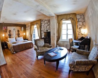 Boutique Hotel Astoria - Kotor - Living room