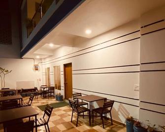 The Autumn Leaves Bhopal - Bhopal - Restaurant
