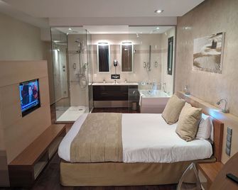 Hotel L'Hotan - Portet-sur-Garonne - Ložnice