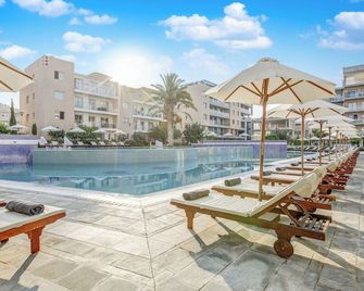 Elysia Park - Pafos - Pool