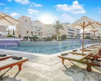 Elysia Park - Pafos - Pool