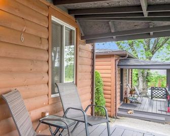 1 Bedroom Cabin Near Cave Run Lake & Hiking #7 - Morehead - Patio