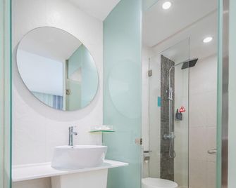 Shanshui Trends Luohu Hotel - Shenzhen - Bedroom