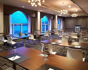 Delta Hotels by Marriott Fredericton - Fredericton - Restaurante