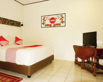 Hotel O Cemara's Homestay - Batu - Habitación