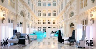 巴瑟羅布爾諾宮殿酒店 - 布爾諾 - 布爾諾 - 大廳