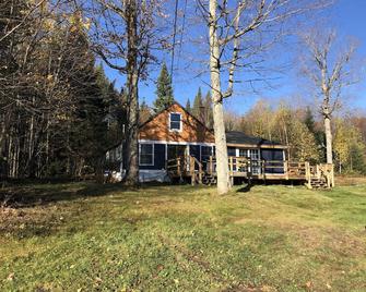 Northen Camp for a quiet getaway/ATV access - Pittsburg - Edificio